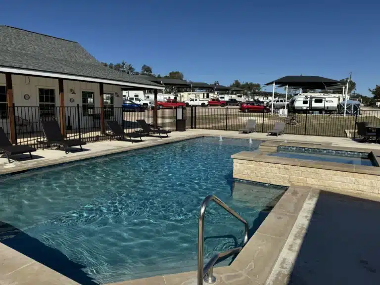 Pool & Hot Tub